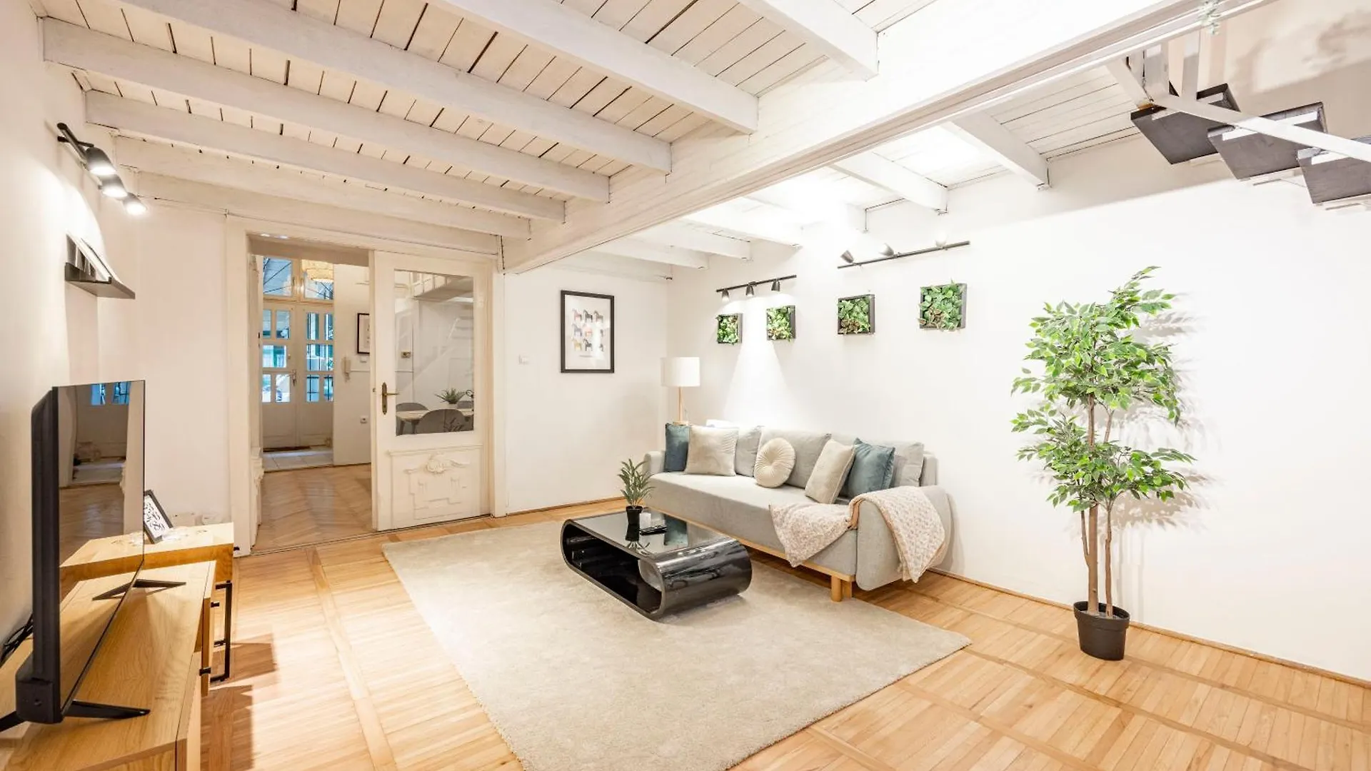 Apartment Central & Cozy Dream Home By Prestige Homes Budapest Hungary