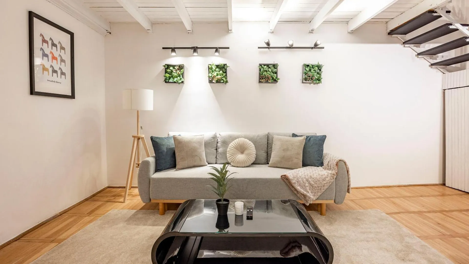 Central & Cozy Dream Home By Prestige Homes Budapest
